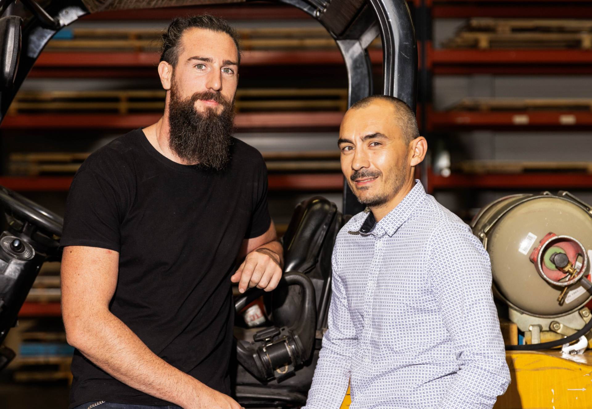 STTC-homme-qui-travaillent