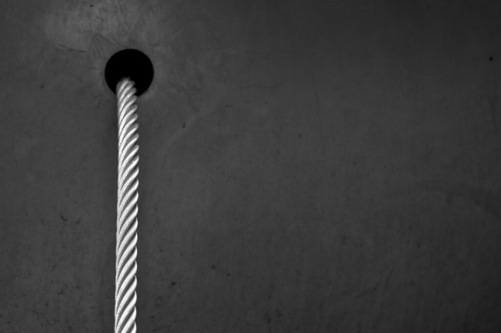 Câble inox garde-corps à Lyon : La finesse alliée à la solidité